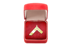 B-J-bijoux-Venerable-Maitre-Equerre-Acacia