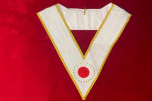 B J SAUTOIRS DEPUTE GLDF HE HQ