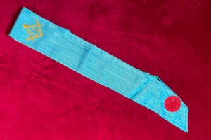 B J – CORDONS EQUERRE COMPAS G BRODéS MAIN 2 FG 