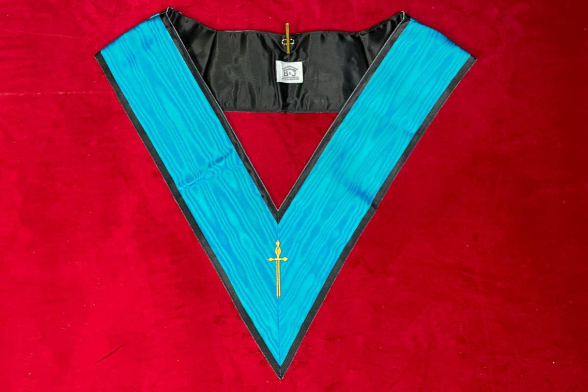 B-J-Sautoir-College-d'officiers-Couvreur-4th-REAA-dos-noir B J SAUTOIR COLLEGE D’OFFICIERS COUVREUR 4TH REAA DOS NOIR