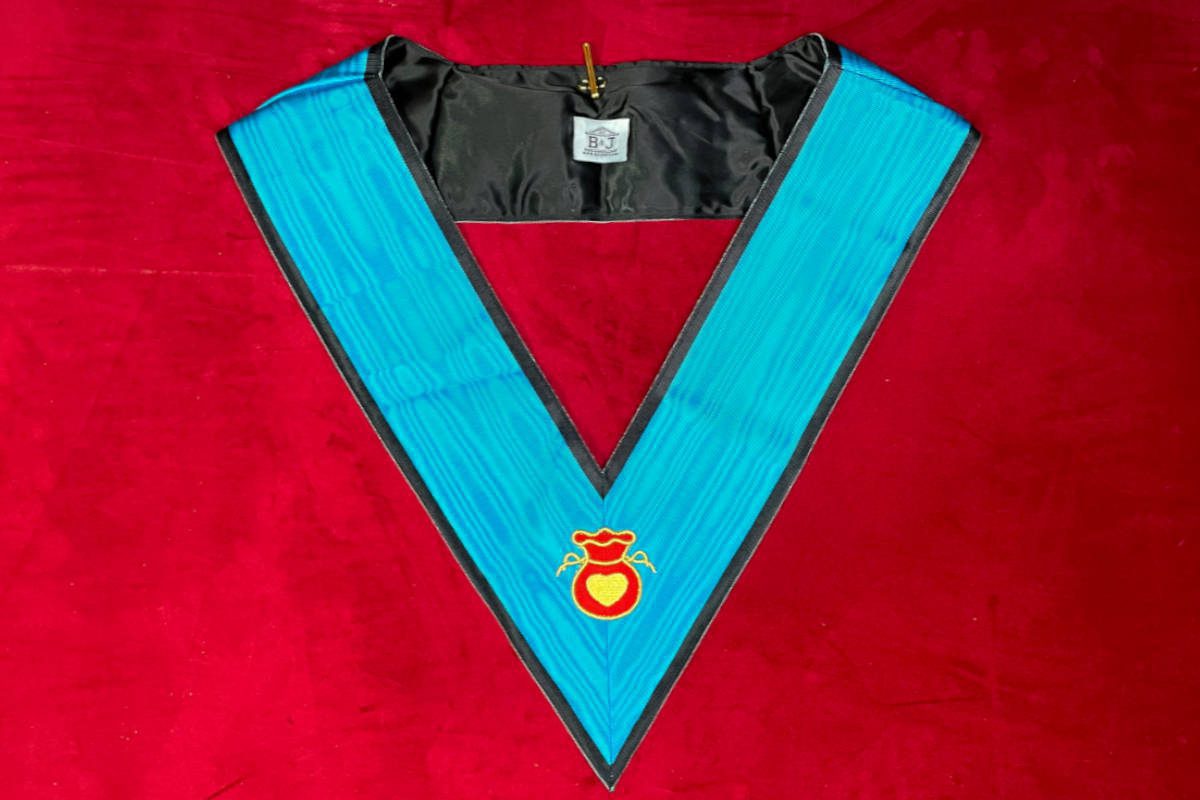 B-J-Sautoir-College-d'officiers-hospitalier-4th-REAA-dos-noir B J SAUTOIR COLLEGE D’OFFICIERS HOSPITALIER 4TH REAA DOS NOIR