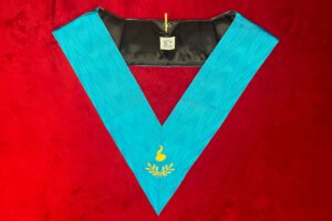 B J SAUTOIRS MAîTRE BANQUETS RF 2 FG