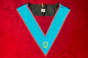 B J SAUTOIRS MAîTRE COLONNE HARMONIE REAA 2 ME FG