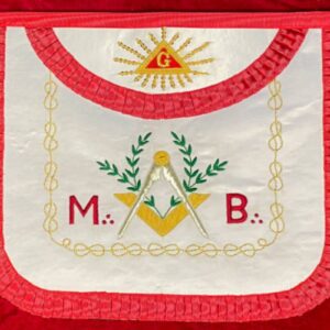 Tablier Maçonnique de Maître REAA - Façon ancienne (arrondie) - Lacs - M:. B:. - Equerre dorée et Compas argenté - Acacias - Delta - G - Satin - Broderie Main - Taille 35*30 cm