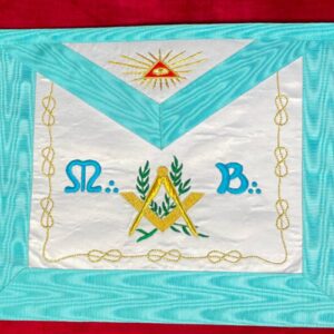Tablier de Maître RF (Rite Français) – M:.B:. – Equerre Compas -2 Branches d'Acacias vertes - Lacs et Delta - Soie - Broderie Main - Taille 35*30 cm